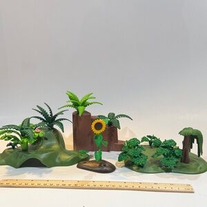 Vintage playmobil ground shrubs Green and Brown playset (lot 59)